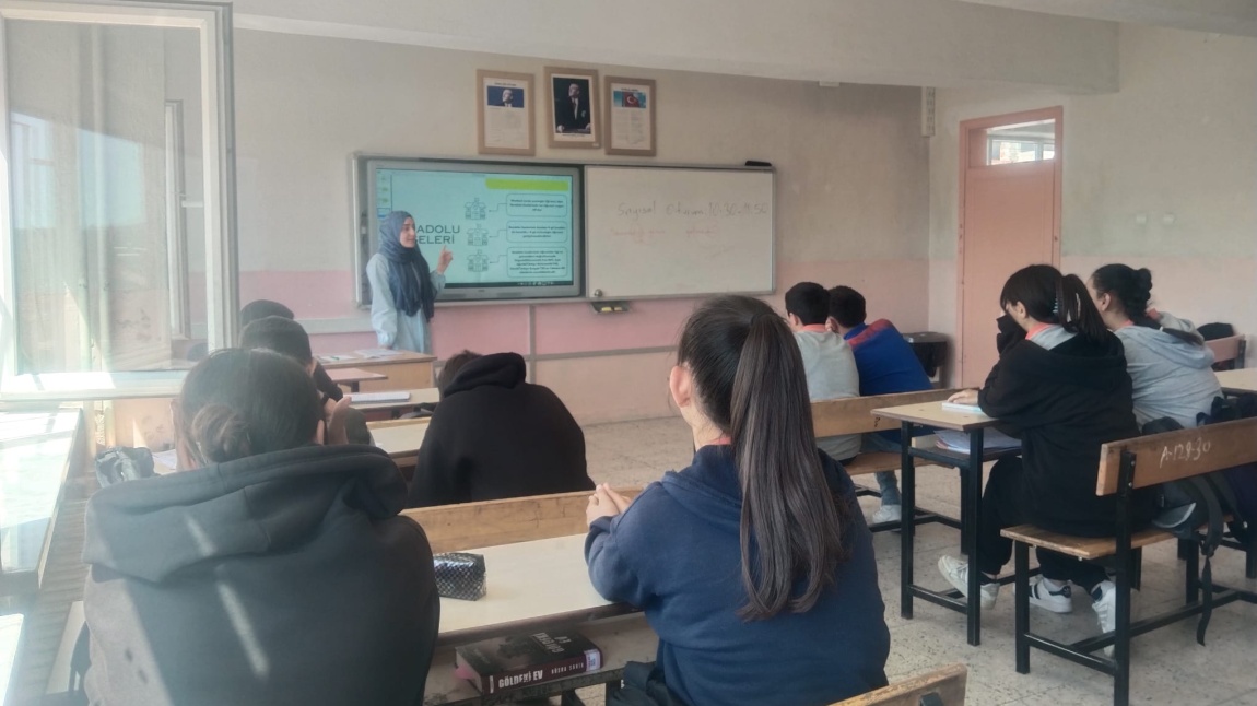 Lise Türleri ve Sınavda Başarılı Olma Stratejileri Semineri Verildi